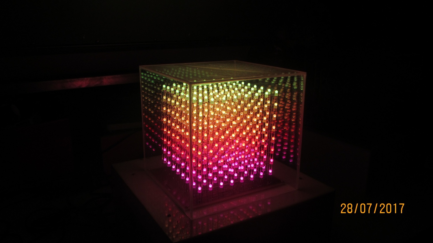 implementation program of led cube 8x8x8 running